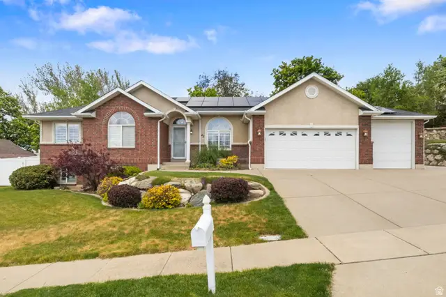 43 E Peachtree Dr N, Centerville, UT 84014 - #1