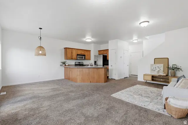 1592 W Wynview Ln, South Jordan, UT 84095 - #2