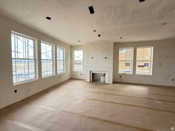6893 W Gravel Cross Way S #290, West Jordan, UT 84081