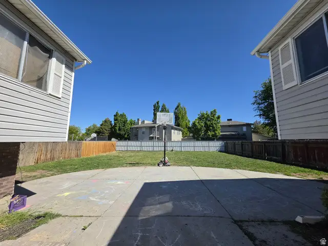 542 W Tiffany Town Dr S, Midvale, UT 84047 - #2