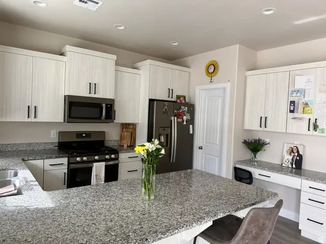 668 Fiddlers Cove Dr. E #11, Cedar City, UT 84721 - #2