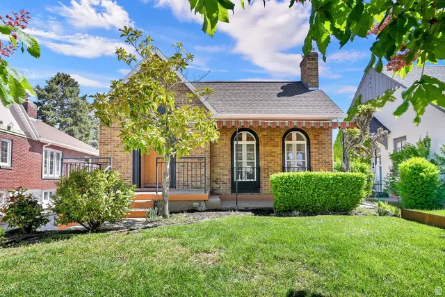 929 S Greenwood Terrace E, Salt Lake City, UT 84105 - #3