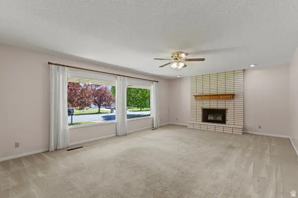 263 Stewart Dr, River Heights, UT 84321 - #3