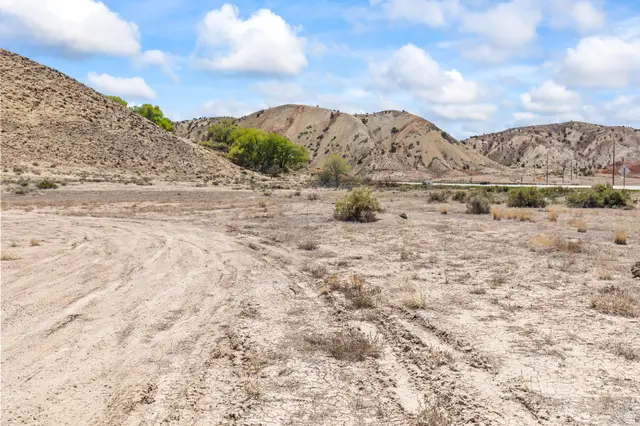 700 S State St E, Sigurd, UT 84657 - #3
