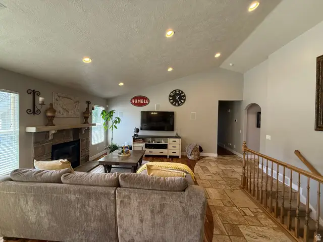 314 E Brown Farm Ln, Draper, UT 84020 - #3