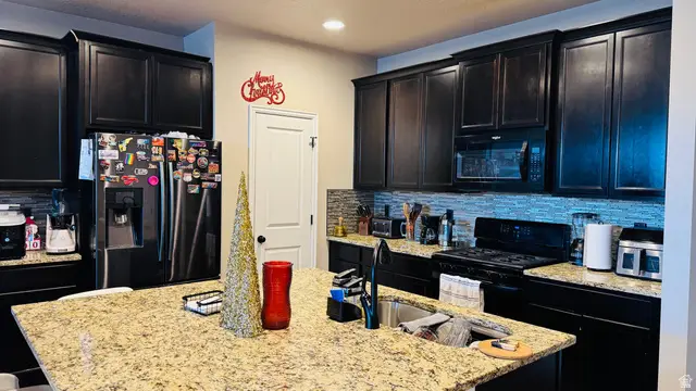 5685 W Pelican Ridge Ln, West Valley City, UT 84118 - #2