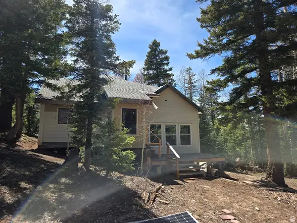 5825 W Zion Vista Rd, Duck Creek Village, UT 84762