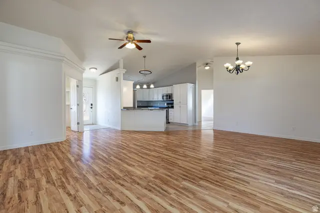 624 S Hillside Dr, Kanab, UT 84741 - #3
