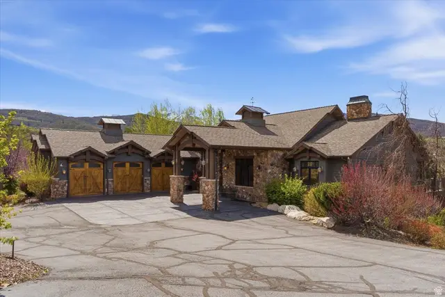 1291 S Innsbruck Dr E, Huntsville, UT 84317 - #2
