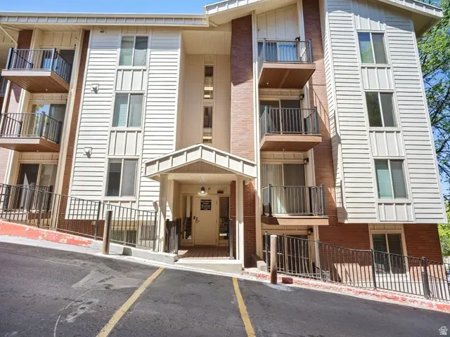 1032 E 400 S #204B, Salt Lake City, UT 84102 - #1