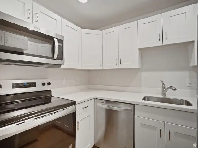 1032 E 400 S #204B, Salt Lake City, UT 84102 - #2