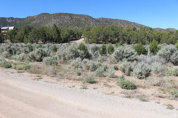 4148 S Artifact Dr, Cedar City, UT 84721