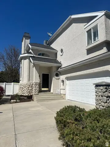 9071 S Wasatch Blvd, Sandy, UT 84093 - #2