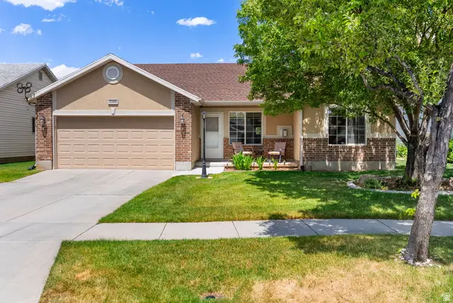 2180 W Craig Ln, Syracuse, UT 84075 - #1