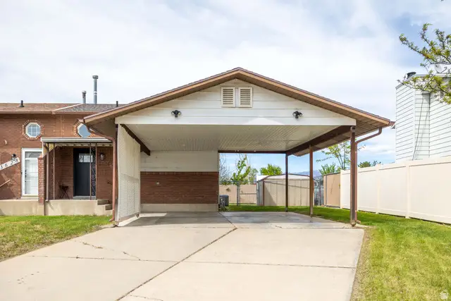 3624 W 4650 S, Roy, UT 84067 - #1