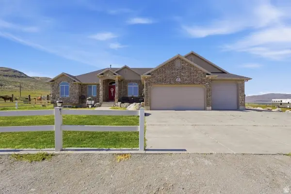 9317 N Sunset Dr, Thatcher, UT 84337