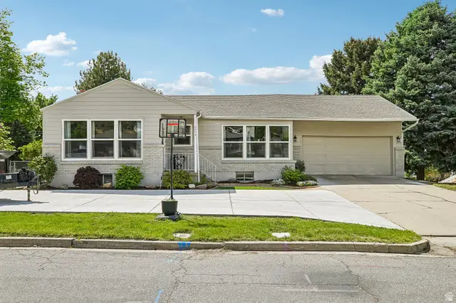 2512 S 150 W, Bountiful, UT 84010 - #1