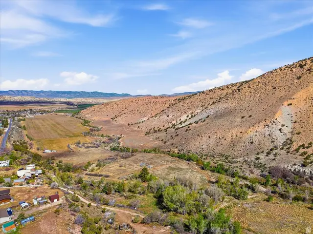 811 E Canyon Rd N, Mayfield, UT 84643 - #3