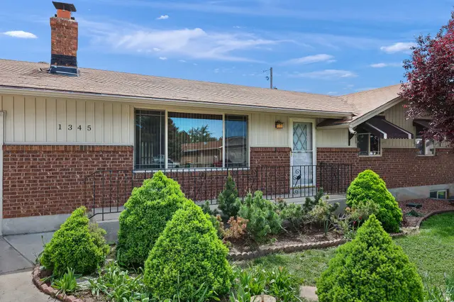 1345 S Valhalla Dr E, Clearfield, UT 84015 - #3