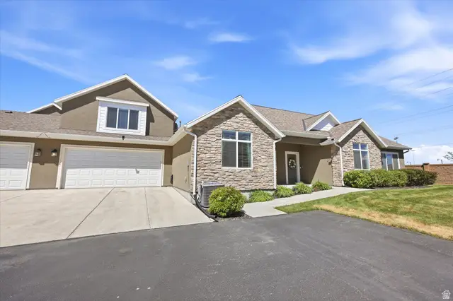 512 E Meadow Ranch Ln #D, Saratoga Springs, UT 84045 - #3