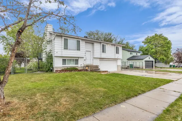 1860 W 7225 S, West Jordan, UT 84084 - #3