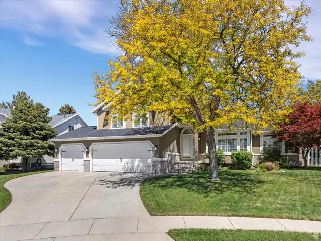 7909 S Twelve Pines Dr, Sandy, UT 84094 - #2