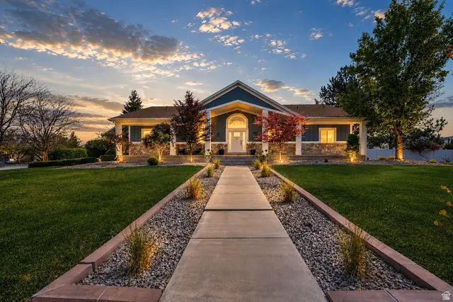 2433 W Saddle Horn Cir S, Bluffdale, UT 84065 - #1