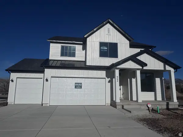964 W Motor Vu Dr #215, Riverdale, UT 84405