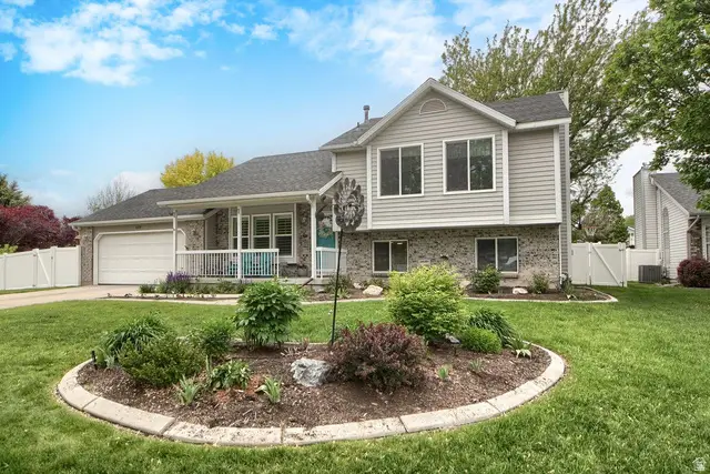 8292 S Piney Ct W, West Jordan, UT 84088 - #2