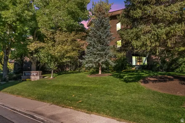 939 S Donner Way E, Salt Lake City, UT 84108