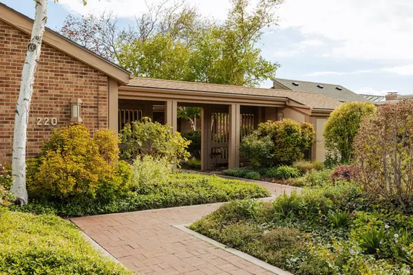 220 E Dorchester Dr N, Salt Lake City, UT 84103