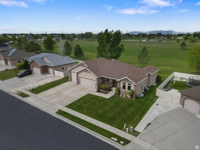 3591 N 2550 W, Farr West, UT 84404 - #2