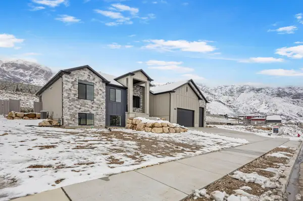 728 E Mountain Rd, North Ogden, UT 84414