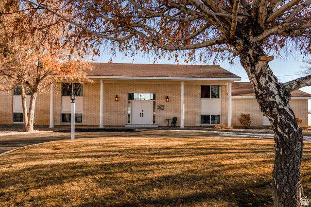 1105 S 500 W, Vernal, UT 84078 - #1