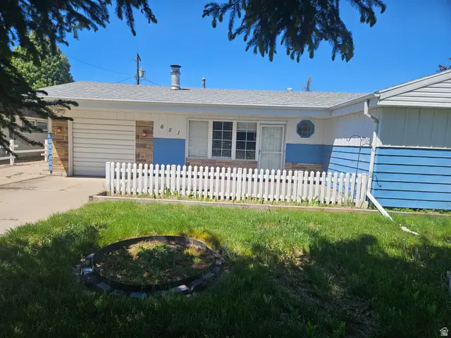651 Sherwood Dr, Layton, UT 84041 - #1