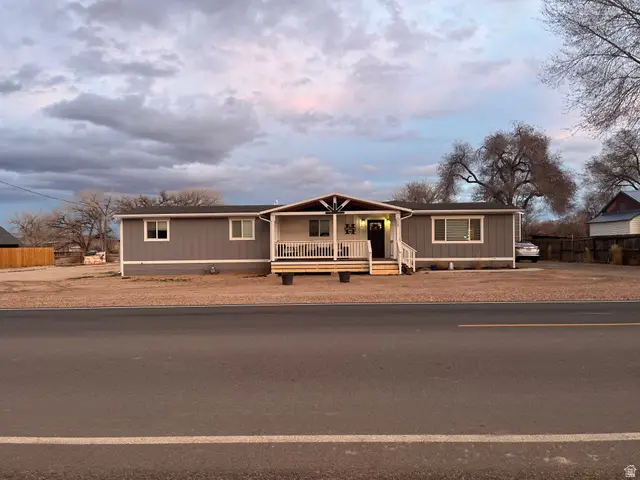 558 N North Crescent, Roosevelt, UT 84066 - #2