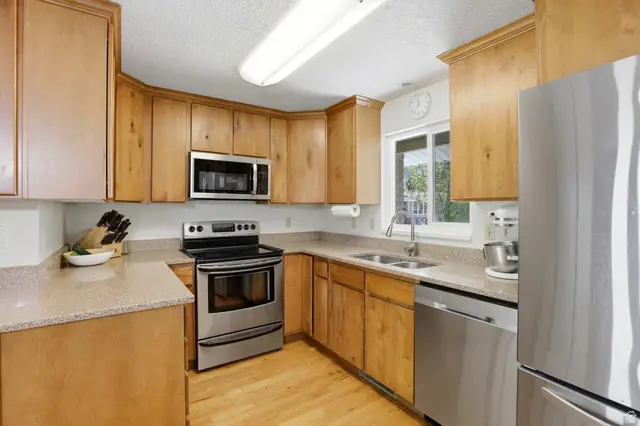 441 S 925 E, Kaysville, UT 84037 - #3