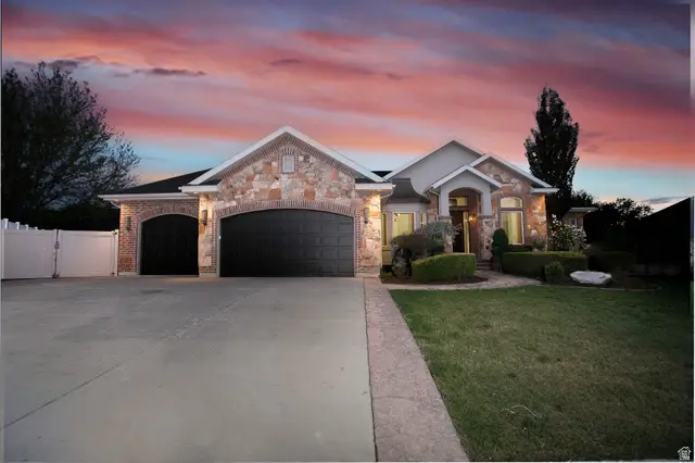 1203 W Makiya Cir, South Jordan, UT 84095 - #1