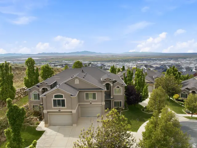 202 Edgewood Cir, North Salt Lake, UT 84054 - #3