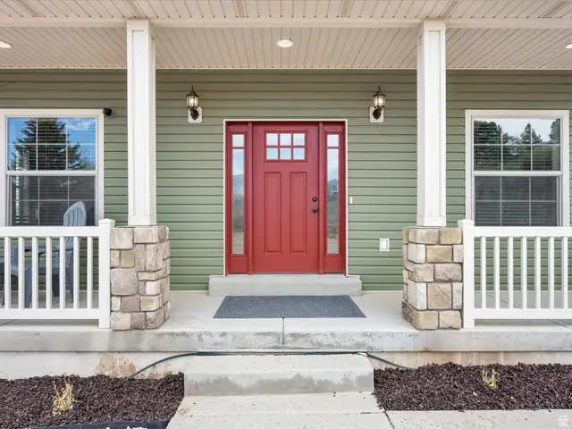 2072 S Sweetwater Pkwy, Garden City, UT 84028 - #2