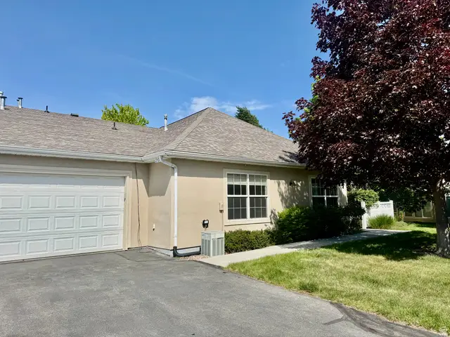 2104 W Jordan Villa Dr S, West Jordan, UT 84088 - #3