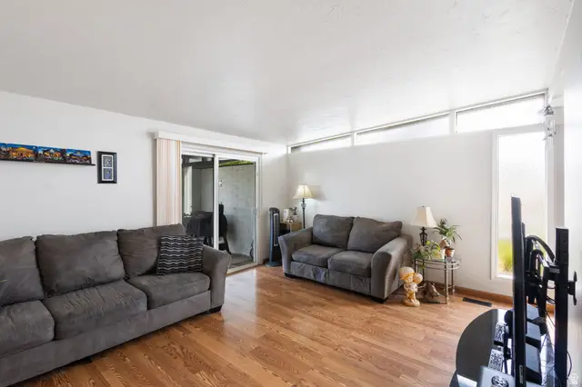 5123 Lambeth St, Taylorsville, UT 84129 - #3