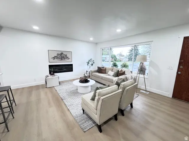 3927 W Rawhide Dr S, West Valley City, UT 84120 - #3
