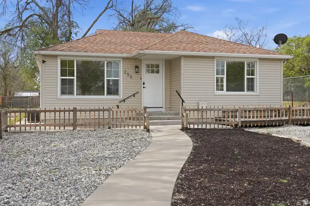 255 W Main St, Grantsville, UT 84029 - #2