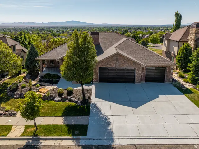 1174 S Deer Ridge Rd E, Fruit Heights, UT 84037 - #1