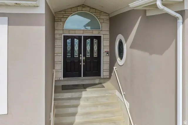 708 N Eagleridge Dr E, Bountiful, UT 84010 - #3