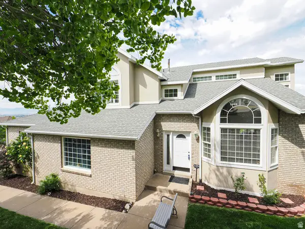 1833 N 350 E, Centerville, UT 84014