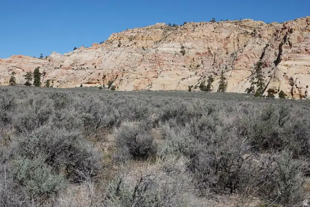 2811 E Fish Creek Cove Rd, Teasdale, UT 84773 - #2
