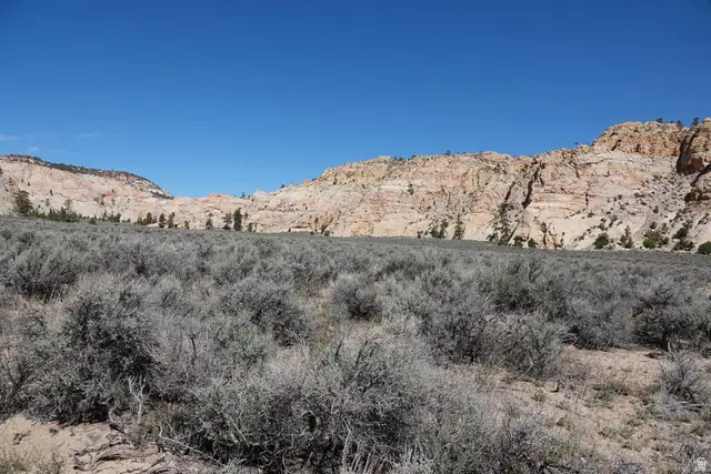 2811 E Fish Creek Cove Rd, Teasdale, UT 84773 - #3
