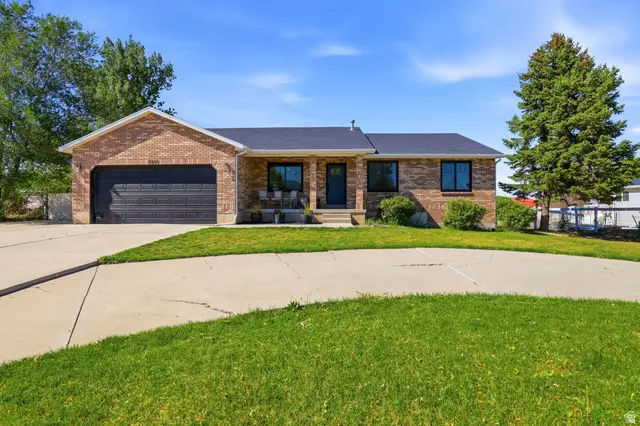 2840 W Country Classic Dr S, Bluffdale, UT 84065 - #1